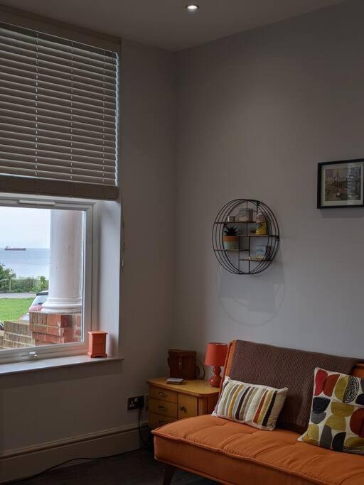 Waves@Walpole - 2 Bed Flat With Amazing Sea Views Apartment Margate Exterior photo