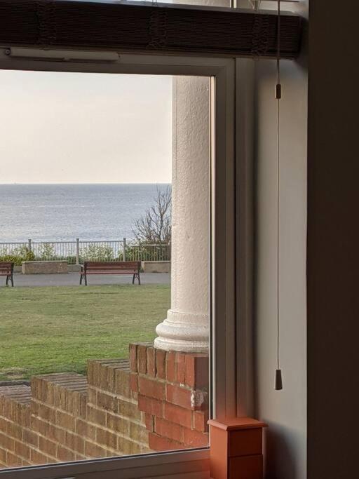 Waves@Walpole - 2 Bed Flat With Amazing Sea Views Apartment Margate Exterior photo